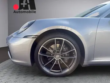 PORSCHE 911 Carrera