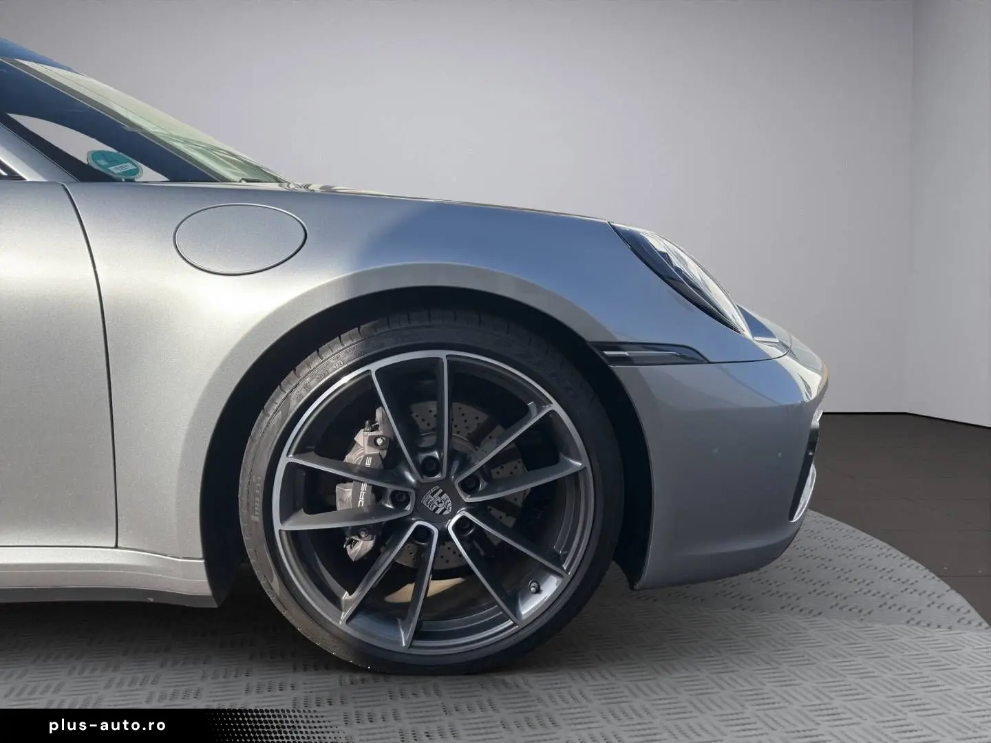 PORSCHE 911 Carrera