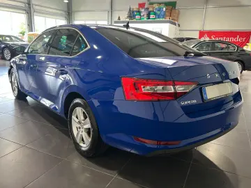 SKODA Superb 2.0 TDI Lim.