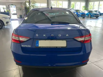 SKODA Superb 2.0 TDI Lim.