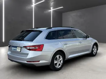 SKODA Superb Combi 2.0 TDI