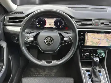 SKODA Superb Combi 2.0 TDI