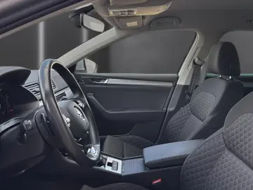 SKODA Superb Combi 2.0 TDI