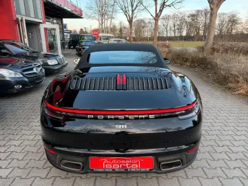 PORSCHE 992 Carrera 4 Cabriolet