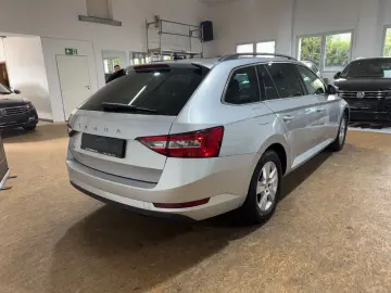 SKODA SuperbCombi 2.0TDI DSG