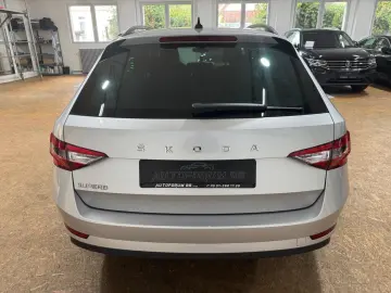 SKODA SuperbCombi 2.0TDI DSG