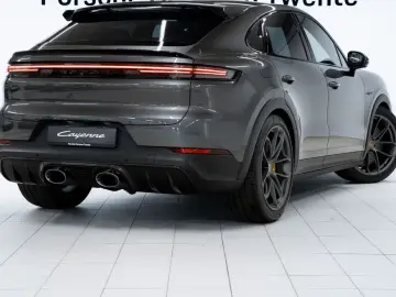 Porsche Cayenne Turbo E-Hybrid Coupé mit GT Pakket