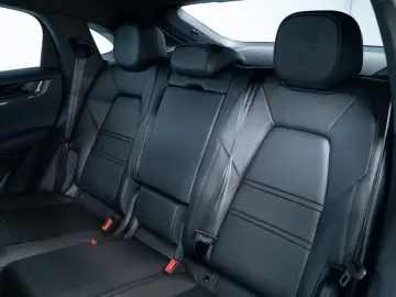 Porsche Cayenne Turbo E-Hybrid Coupé mit GT Pakket
