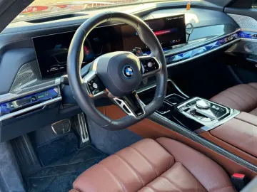 BMW M760 Baureihe 7 Lim M760 e xDrive