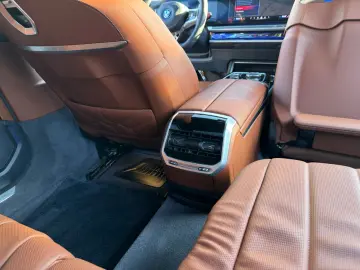 BMW M760 Baureihe 7 Lim M760 e xDrive