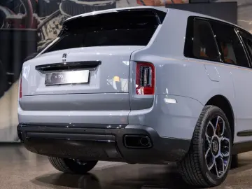 ROLLS ROYCE CULLINAN BLACK BADGE   STAR   ROOF   MANDARIN