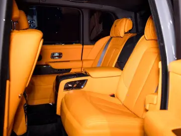 ROLLS ROYCE CULLINAN BLACK BADGE   STAR   ROOF   MANDARIN