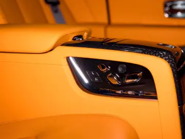 ROLLS ROYCE CULLINAN BLACK BADGE   STAR   ROOF   MANDARIN