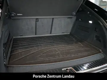 PORSCHE Cayenne Turbo E-Hybrid Coupe mit GT-Paket PDCC