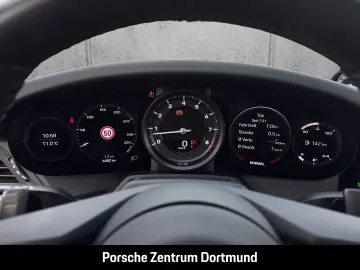PORSCHE 992 911 Carrera Cabriolet Sportabgas Sportsitze