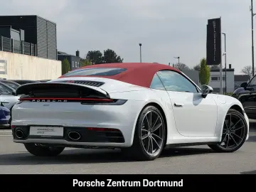 PORSCHE 992 911 Carrera Cabriolet Sportabgas Sportsitze