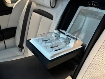 Rolls-Royce Cullian Black Badge 4 Seats I Starlight I TV I M