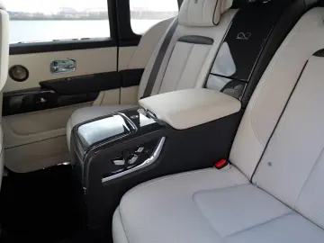 Rolls-Royce Cullian Black Badge 4 Seats I Starlight I TV I M
