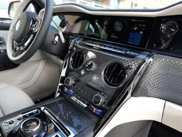 Rolls-Royce Cullian Black Badge 4 Seats I Starlight I TV I M
