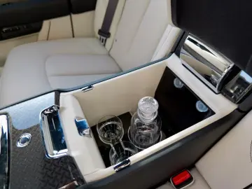 Rolls-Royce Cullian Black Badge 4 Seats I Starlight I TV I M