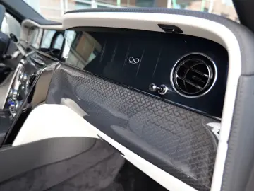 Rolls-Royce Cullian Black Badge 4 Seats I Starlight I TV I M