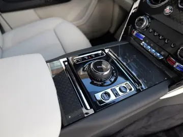 Rolls-Royce Cullian Black Badge 4 Seats I Starlight I TV I M