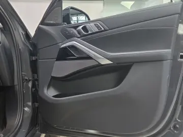BMW X6 xDr40d MSport Pro AHK 22Zoll Luftfeder UPE137