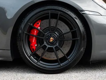 PORSCHE C2 GTS COUPE PANO CHRONO BOSE SPORTEXHAUST VAT