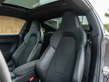PORSCHE C2 GTS COUPE PANO CHRONO BOSE SPORTEXHAUST VAT
