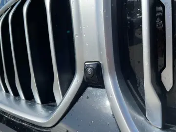 BMW X6 xDrive40d M Sport    AHK Sky Lounge H&K HUD