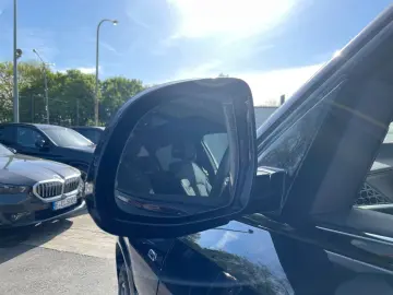 BMW X6 xDrive40d M Sport    AHK Sky Lounge H&K HUD