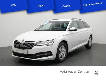 SKODA SUPERB DSG ACC CARPLAY