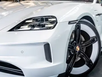 Porsche Taycan 4 Black Edition InnoDrive SoftClose