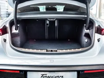 Porsche Taycan 4 Black Edition InnoDrive SoftClose