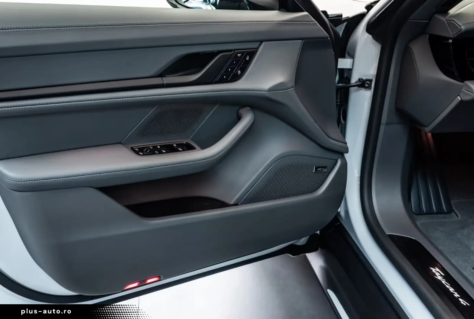 Porsche Taycan 4 Black Edition InnoDrive SoftClose