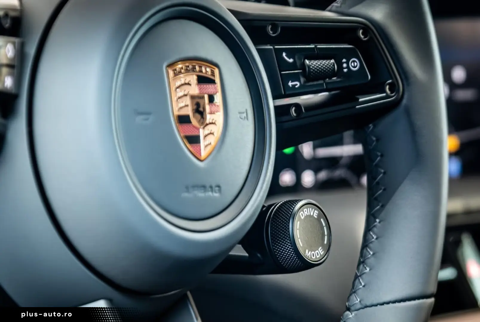 Porsche Taycan 4 Black Edition InnoDrive SoftClose