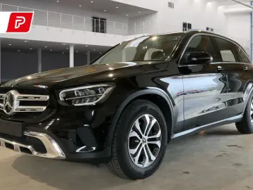 MERCEDES-BENZ GLC 200 d Panorama LED Kamera DAB Navi  1Hand