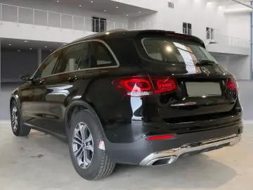 MERCEDES-BENZ GLC 200 d Panorama LED Kamera DAB Navi  1Hand