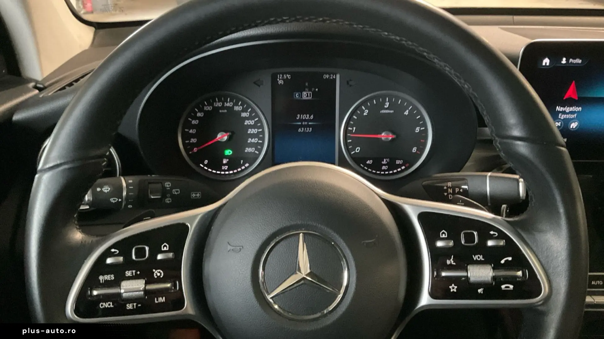 MERCEDES-BENZ GLC 200 d Panorama LED Kamera DAB Navi  1Hand