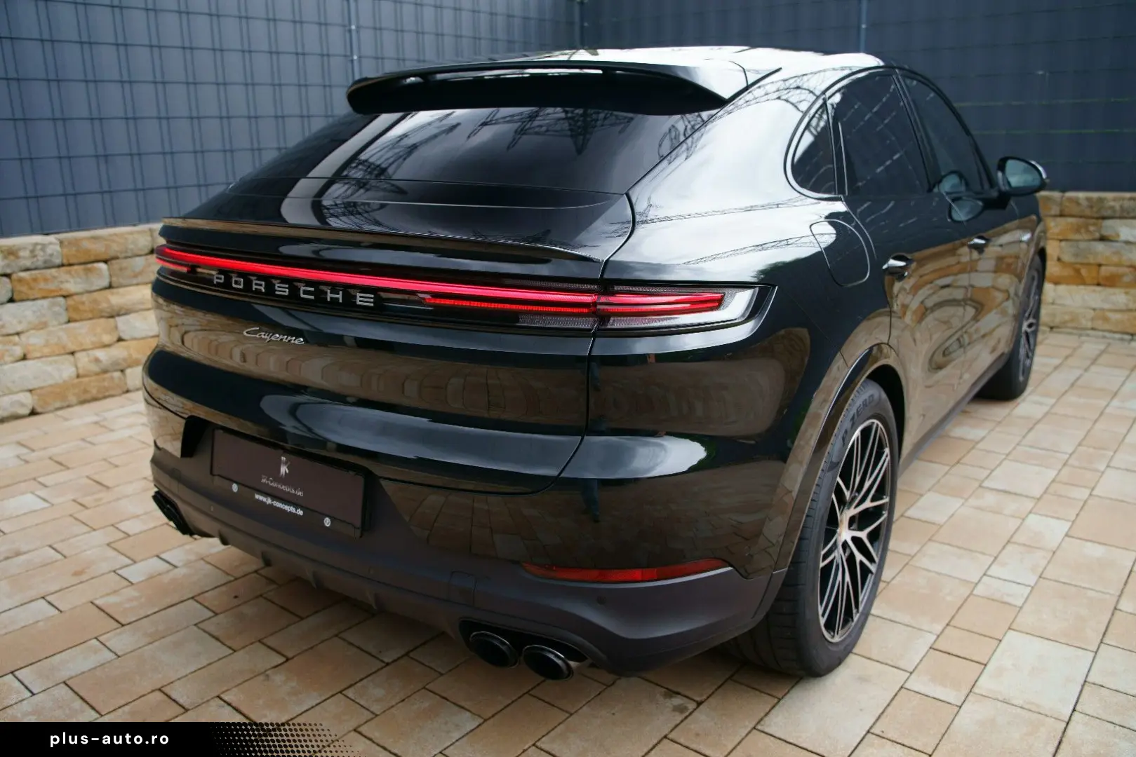 PORSCHE Cayenne Coupe E-Hybrid  MASSAGE INNO HEADUP