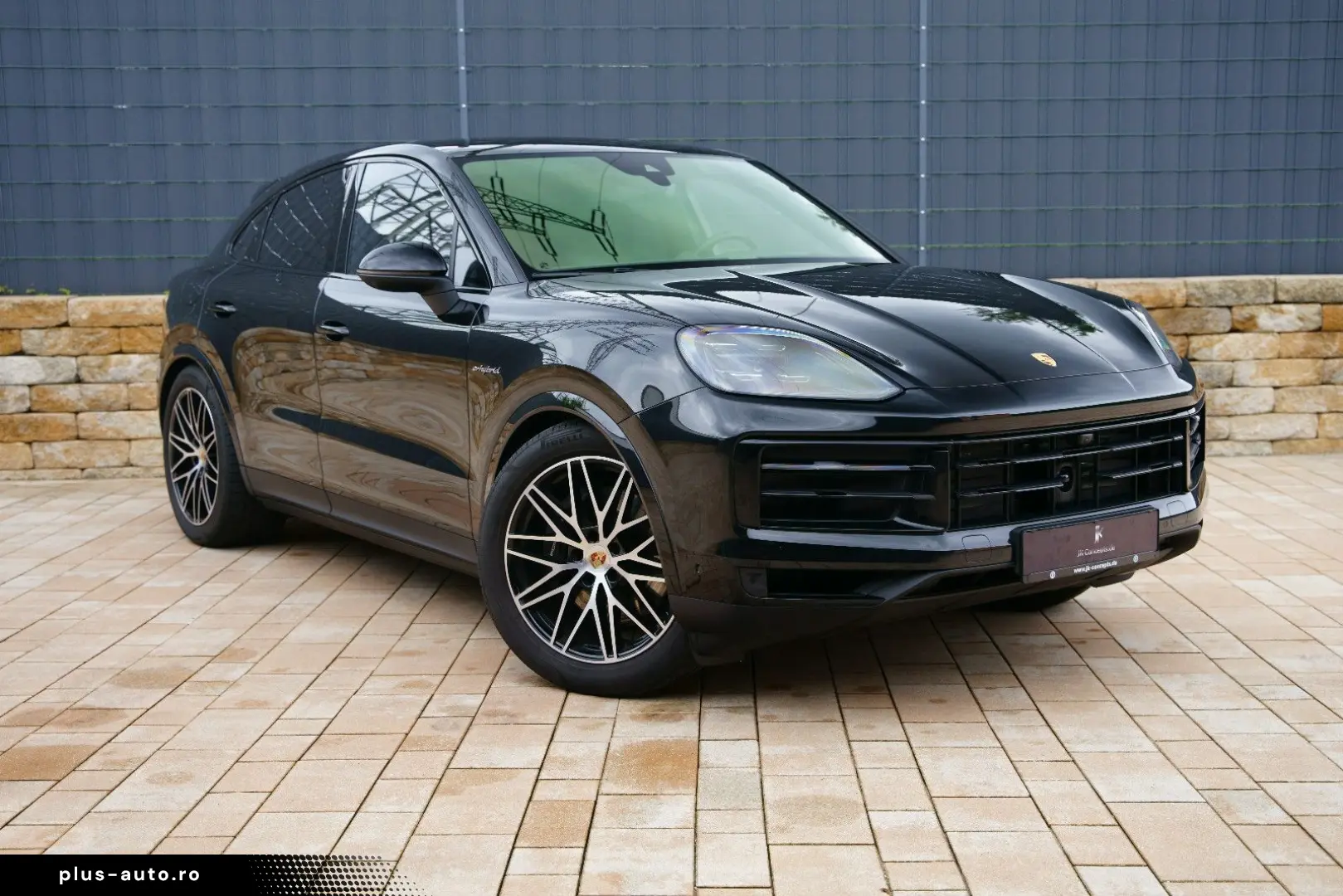 PORSCHE Cayenne Coupe E-Hybrid  MASSAGE INNO HEADUP