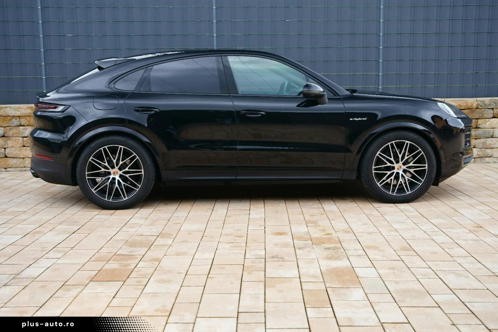 PORSCHE Cayenne Coupe E-Hybrid  MASSAGE INNO HEADUP