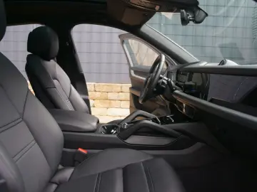 PORSCHE Cayenne Coupe E-Hybrid  MASSAGE INNO HEADUP