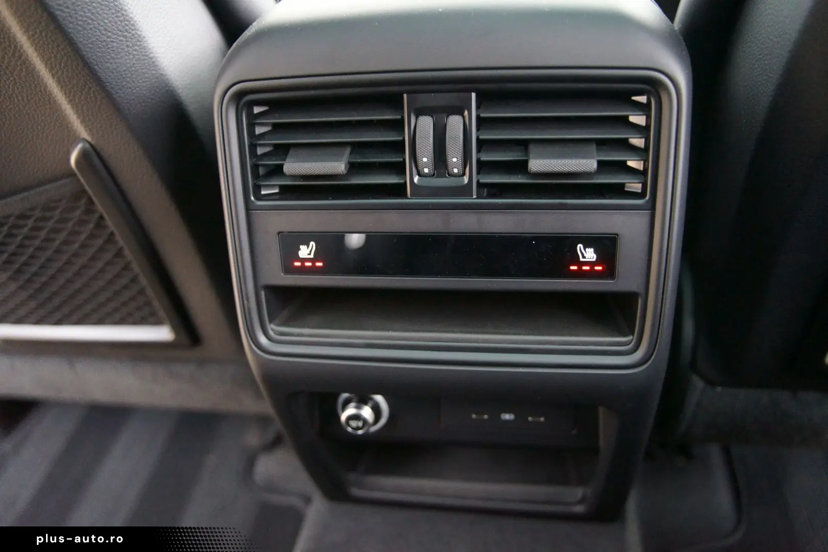 PORSCHE Cayenne Coupe E-Hybrid  MASSAGE INNO HEADUP