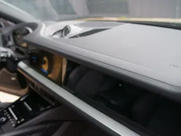 PORSCHE Cayenne Coupe E-Hybrid  MASSAGE INNO HEADUP
