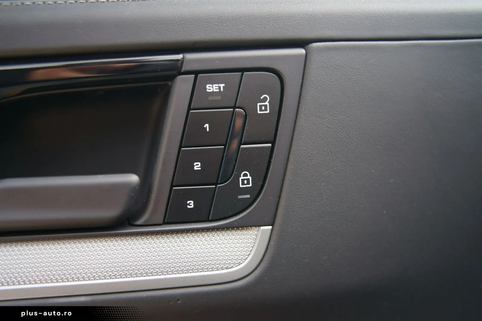 PORSCHE Cayenne Coupe E-Hybrid  MASSAGE INNO HEADUP