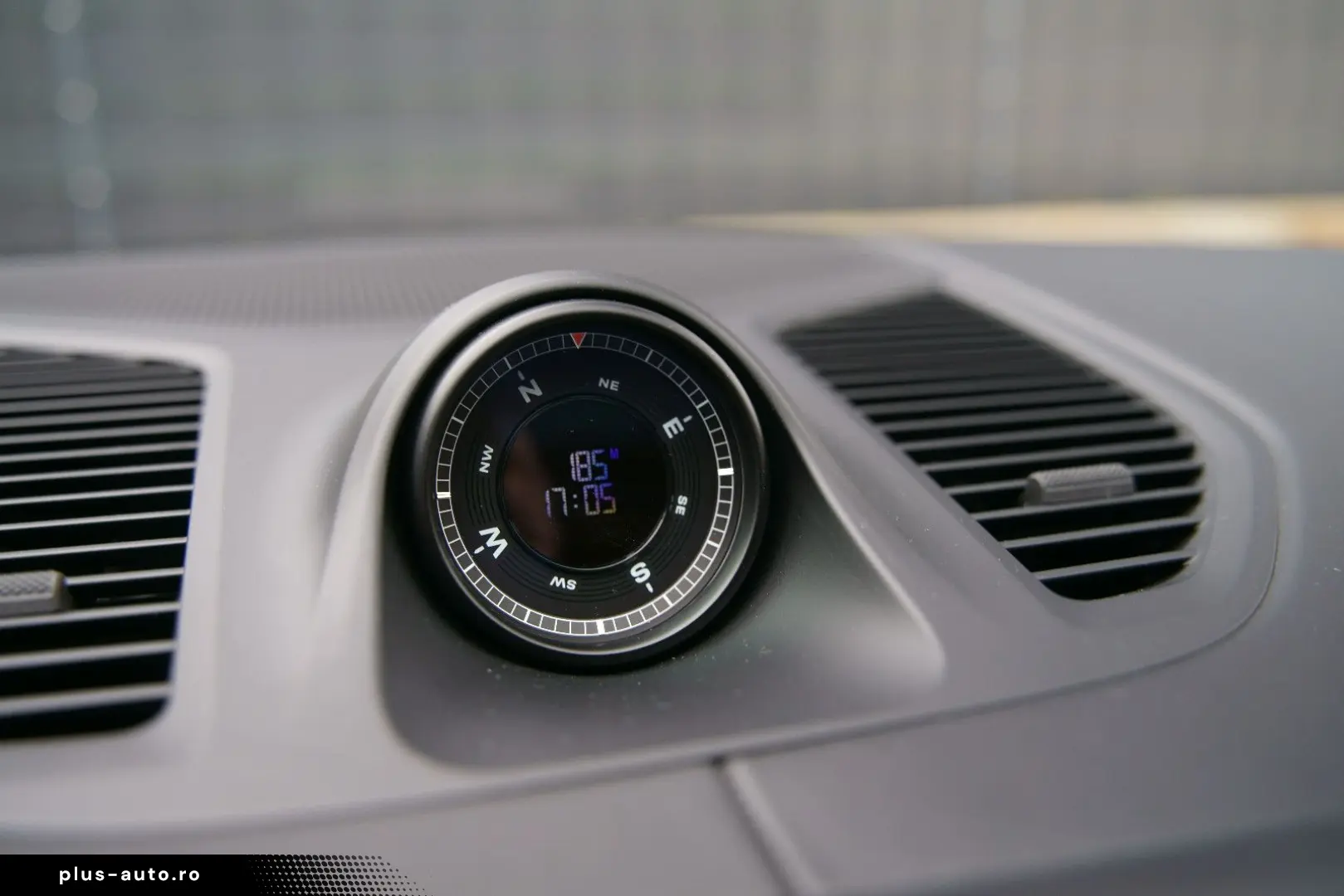 PORSCHE Cayenne Coupe E-Hybrid  MASSAGE INNO HEADUP