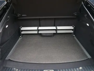 PORSCHE Cayenne Coupe E-Hybrid  MASSAGE INNO HEADUP