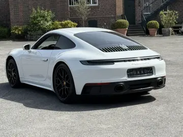 PORSCHE 992 911 Carrera GTS BOSE HA-LENKUNG CARBON VIEW