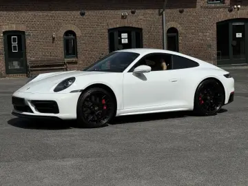 PORSCHE 992 911 Carrera GTS BOSE HA-LENKUNG CARBON VIEW